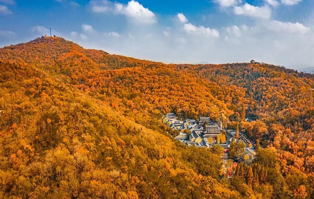栖霞山:一座栖霞山,半部金陵史